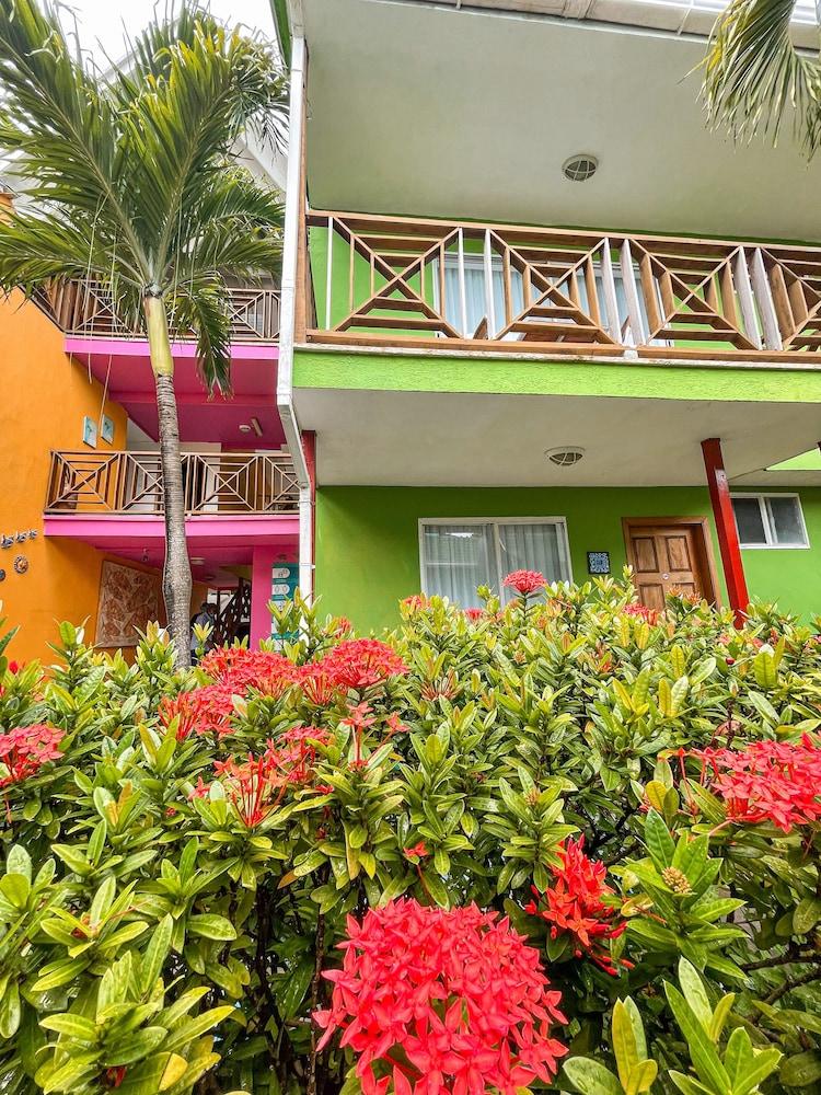 Hotel Cocoplum Beach San Andrés Екстериор снимка